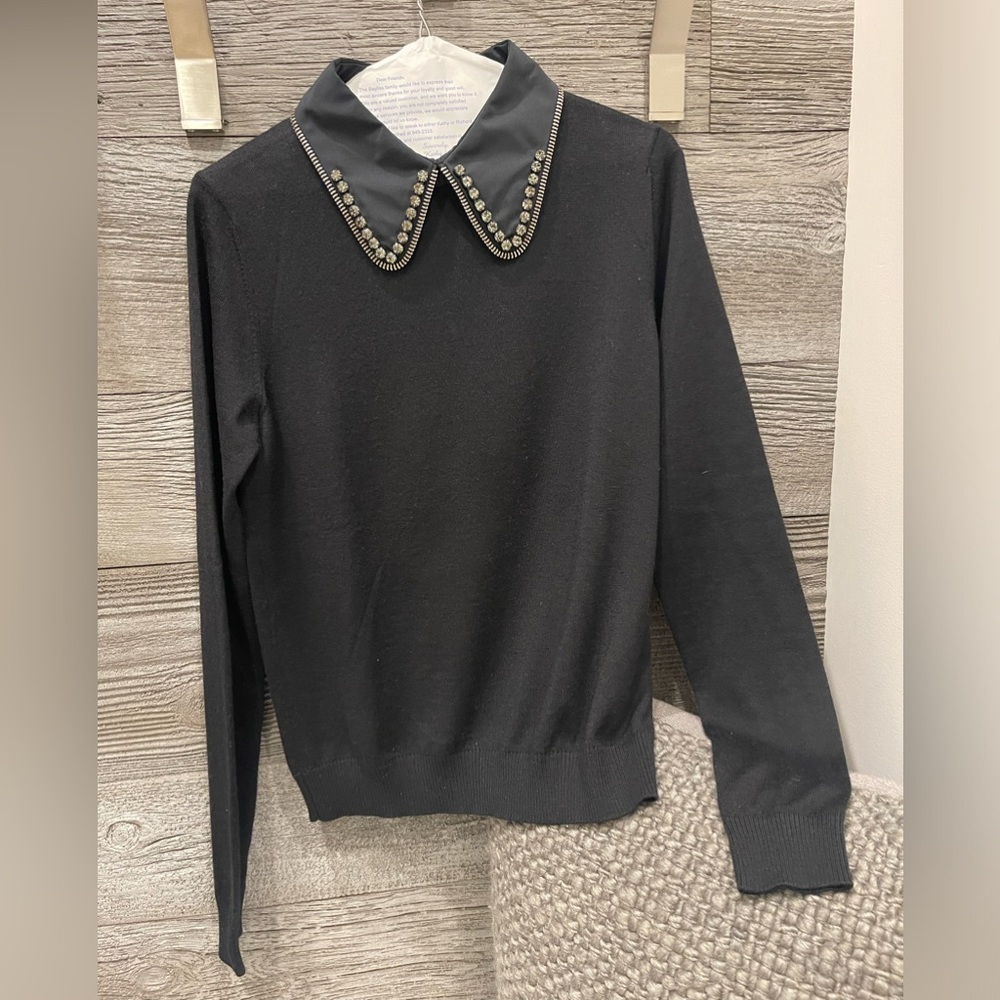 N 21 gorgeous black top long sleeve with silk collar and 💎 jewels size 44